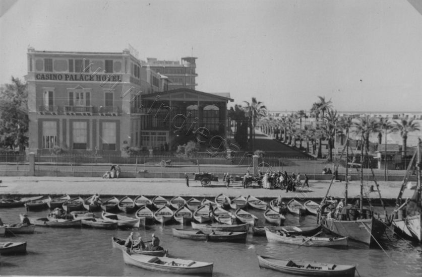 1 37 PortSaid Zondagsrust voor de vissers