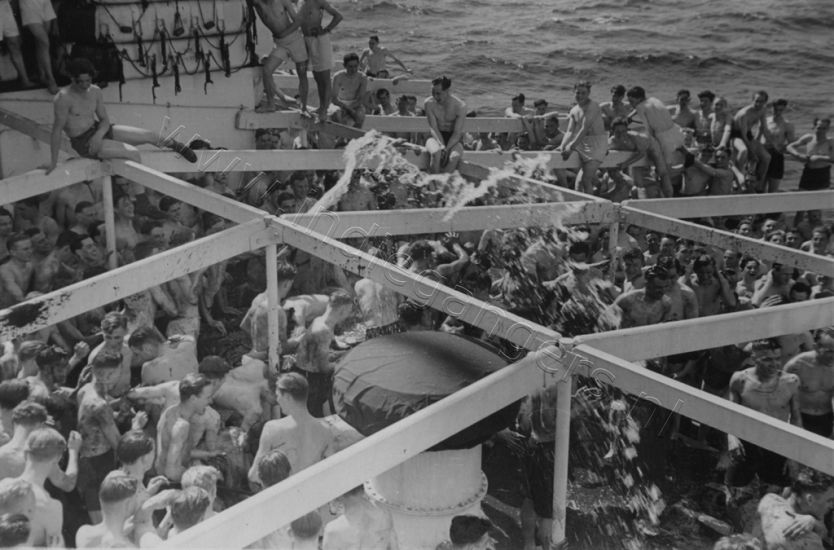 1 48 Het dankbare publiek bij het Neptunesfeest