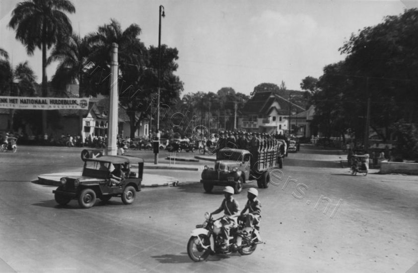 1 127 Onderweg naar Menteng Poeloe