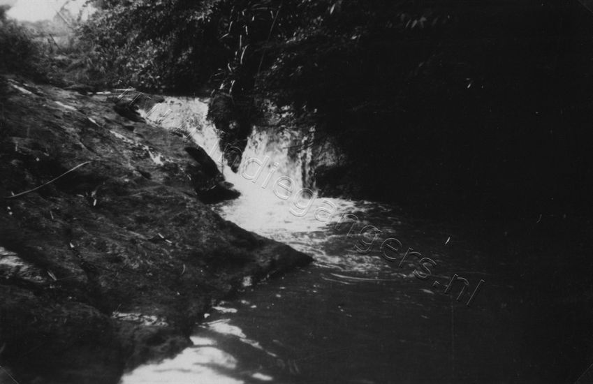 1 147 Gobang   een van de vele wartervallen