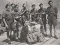 131 1947  22 maart  Padang   ontscheping. Ton Dik is 3e van links