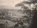 186 Fort de Kock  zicht op kampong