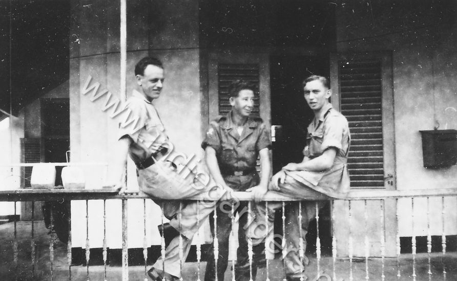 54 G van Buren en A reuler op bezoek