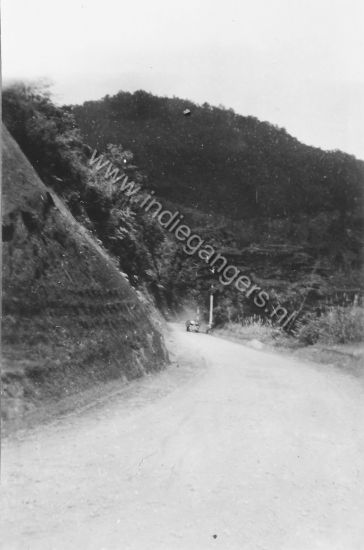 156 voertuig door de tjotten