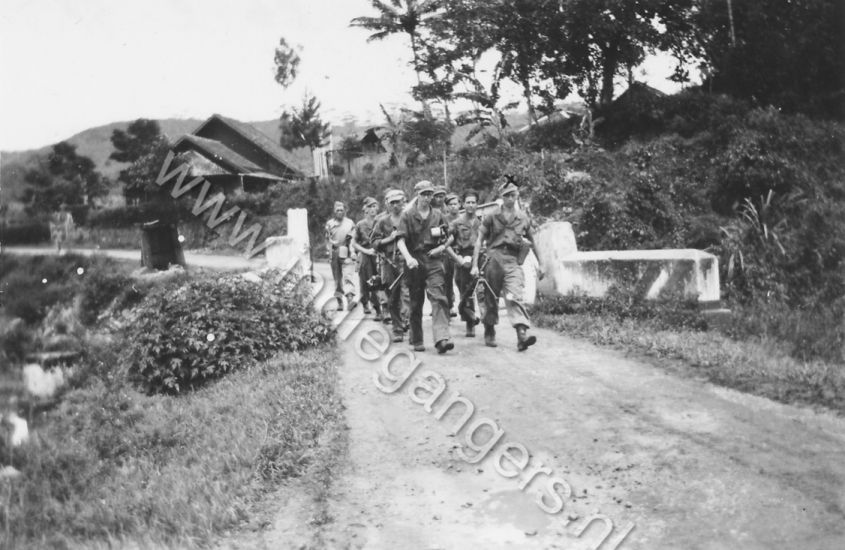 3 terug van de schietbaan 26 2 1947