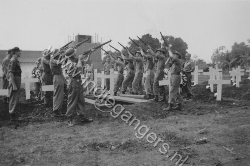 42 Eresaluut schoten