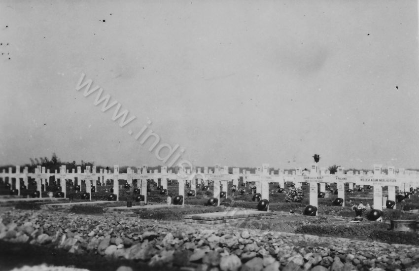 19 ereveld Soerabaja