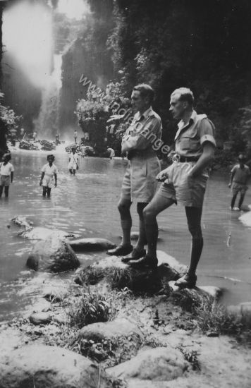 l 144 bij de waterval