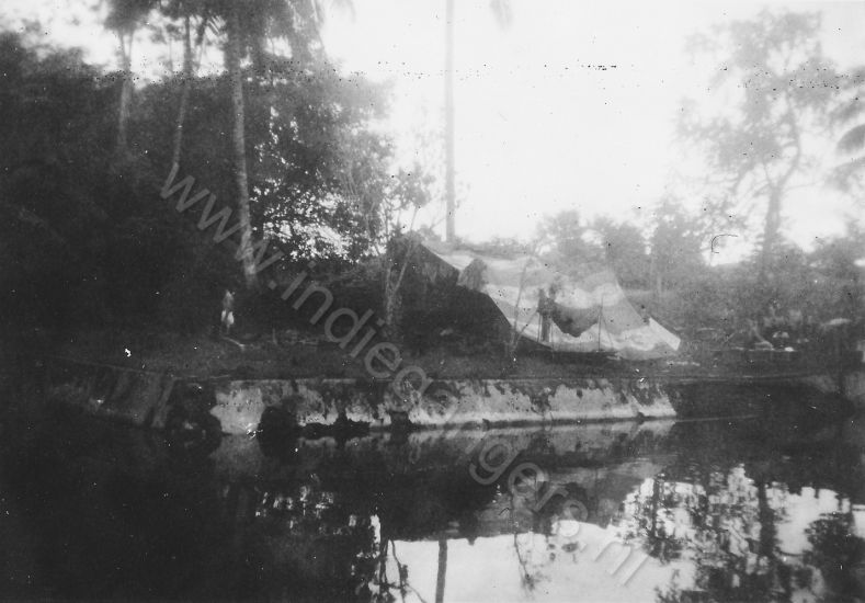 15 tent aan het kanaal