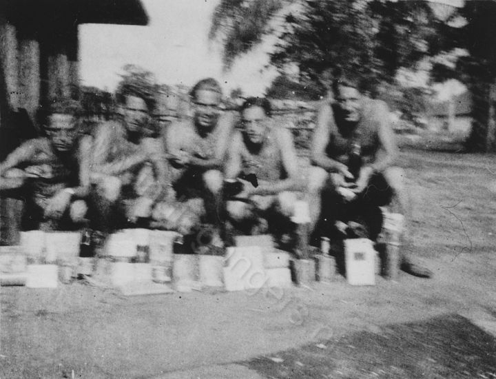 276b Onze kerstpakketten van de NIWIN 1946 Jetty   Palembang