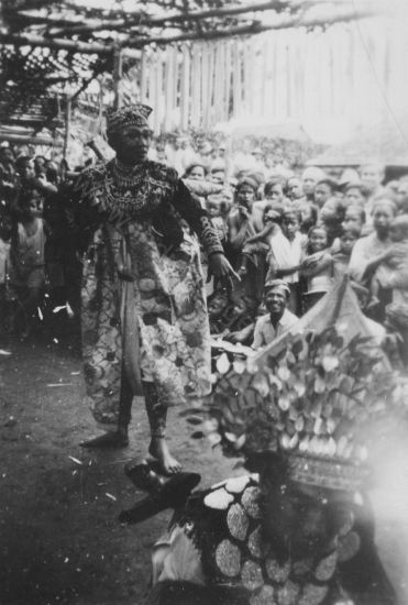 117a De belendik danser van Bali