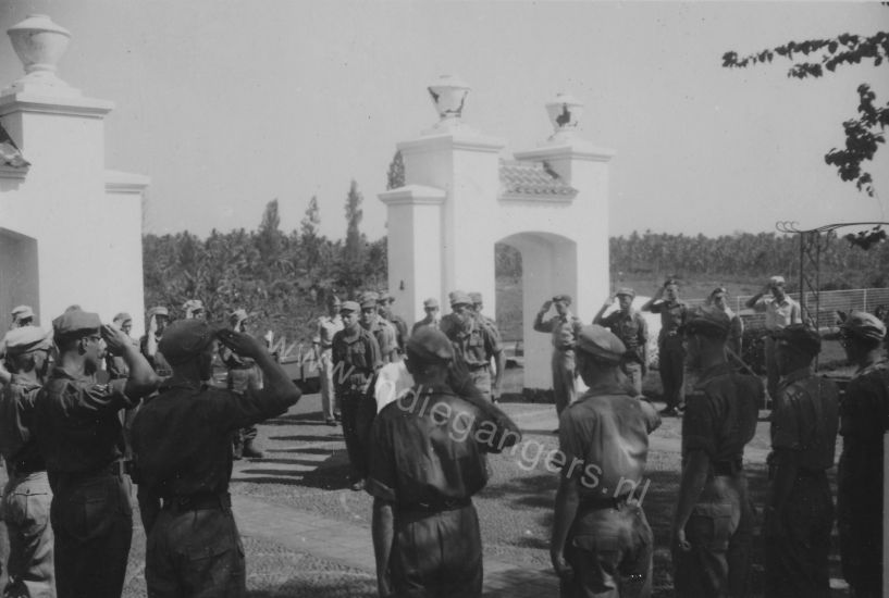 L7 dragen van de kist  6