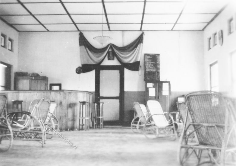 112 Padang Brahrang nov 1948 Cantine