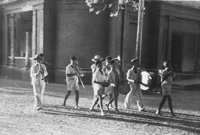 70  de Harmonie Tjileungsir