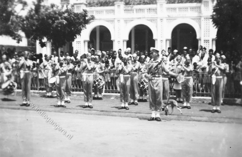 105   94 muziekkorps