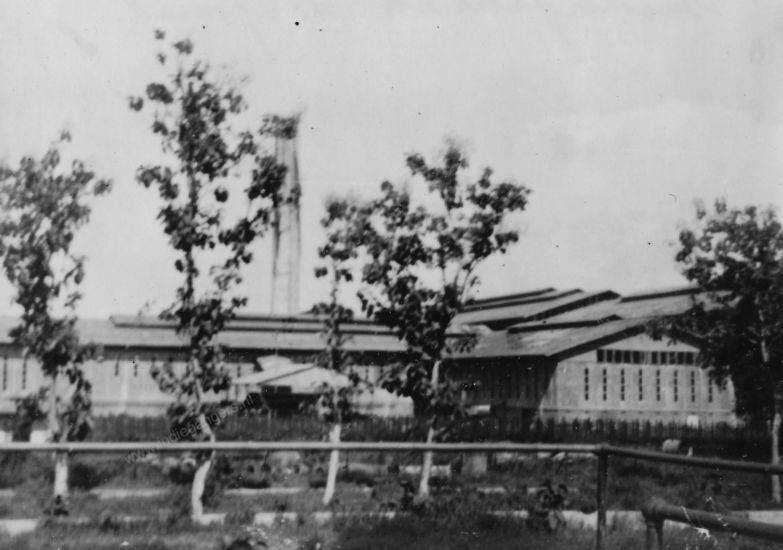 28 suikerfabriek te Tjomal