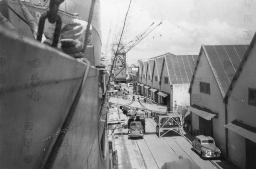 113 inscheping op 24 5 1950 te Tandjong Priok