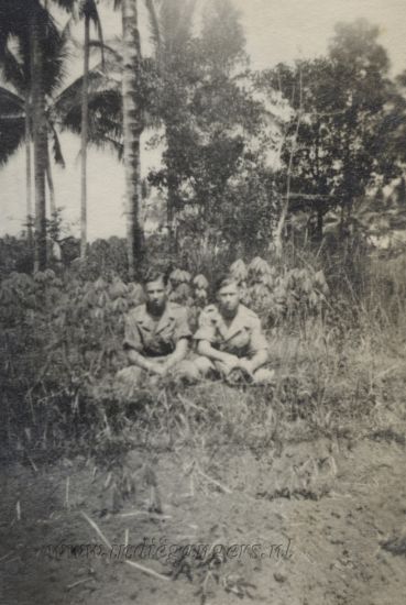 67 2 kameraden van het derde peleton