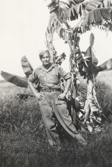 168 poseren bij de bananenboom