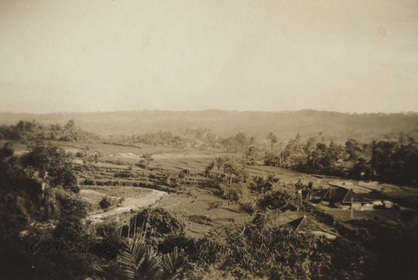 087 De prachtige omgeving van Tjirangrang