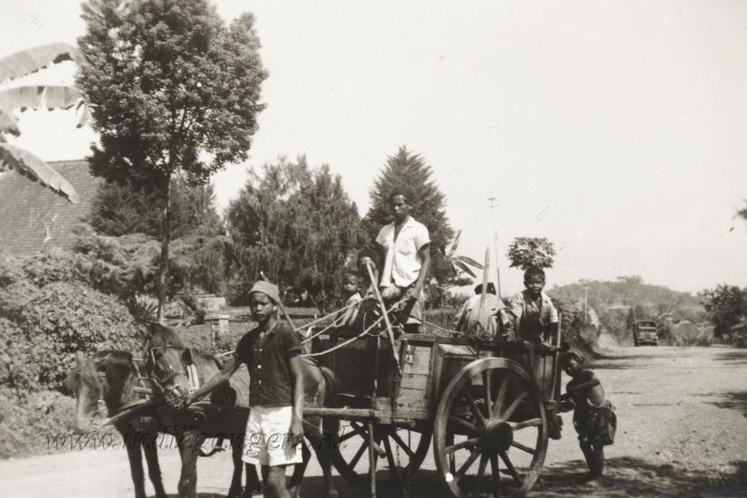 094 Een grobak met bemanning