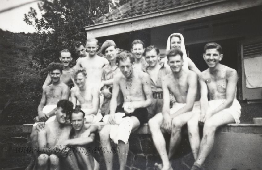 095 2e peloton aangetreden voor sport Tjirangrang