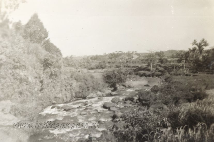 0146 de prachtige omgeving van Tjipajong