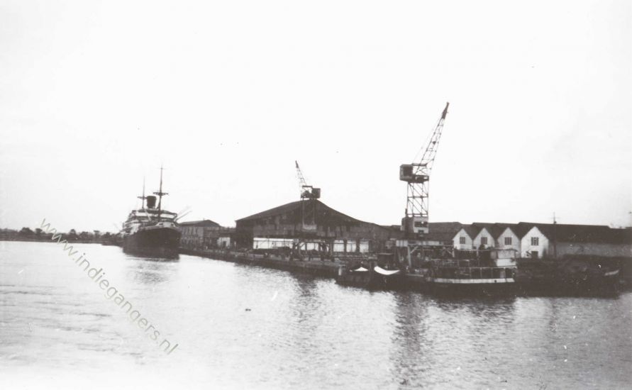 577 We verlaten de haven van Priok per SS Tasman 6 juni 1947
