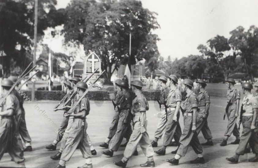 14 dodenherdenking en defile te Pemalang