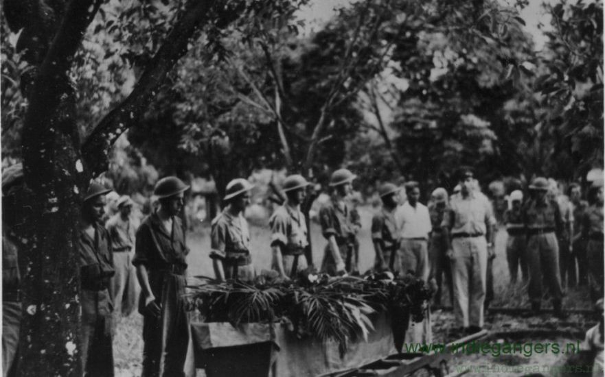 177 Majoor den Ouden in zijn toespraak bij den Boesterd zijn graf